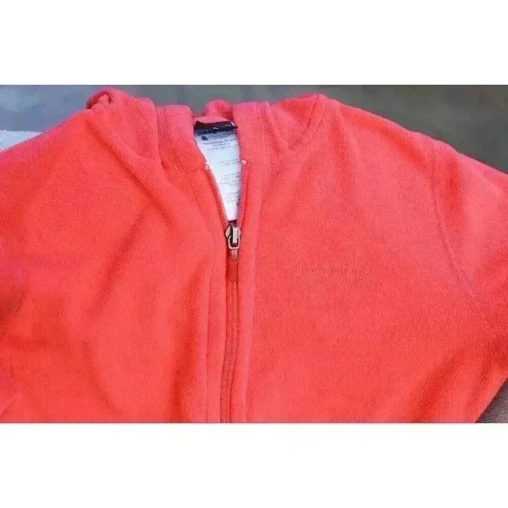 Girls Patagonia Size M Pink lightweight fleece hooded jacket with pockets